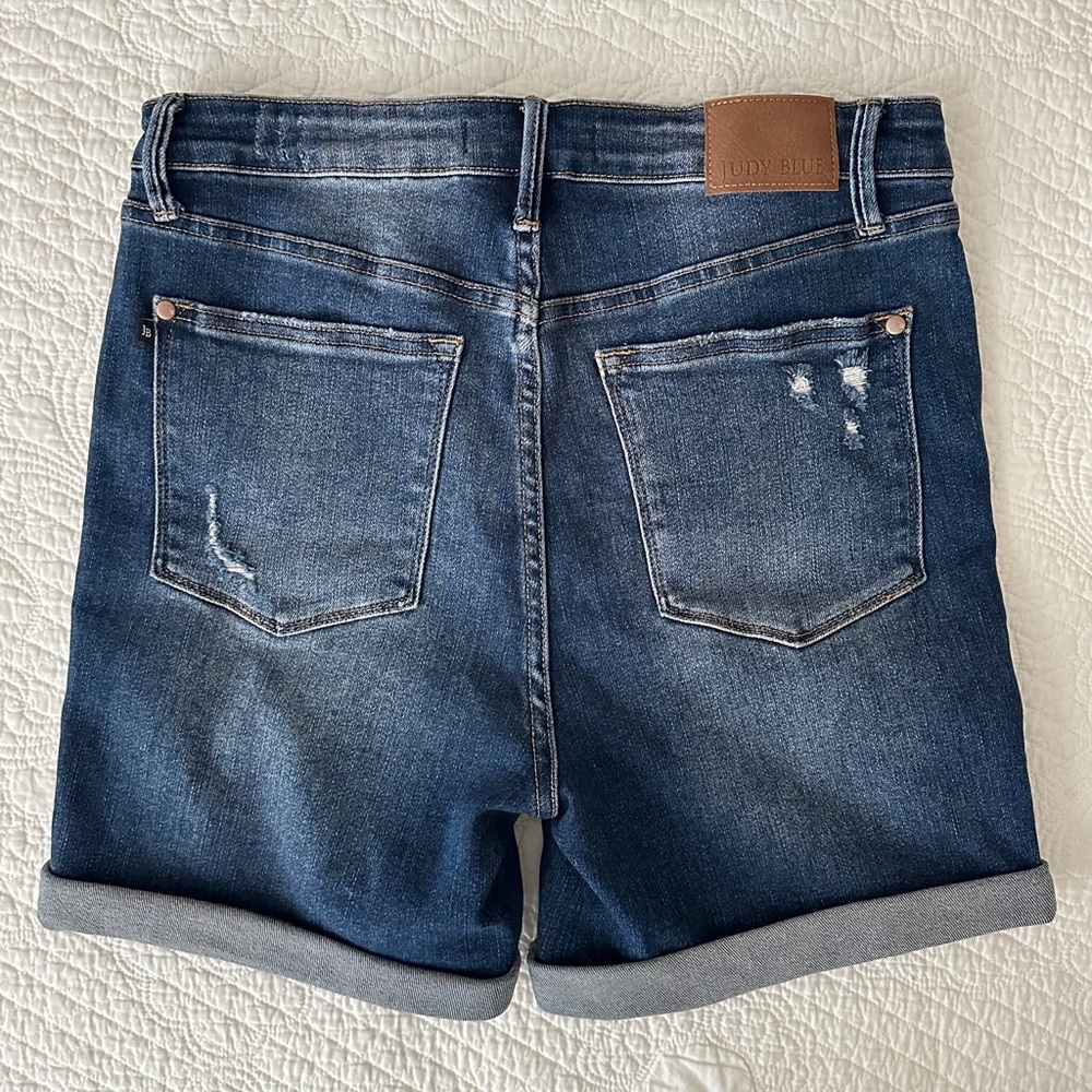 Judy Blue Tummy Control High Waist Vintage Wash Cuffed Shorts Denim Women’s XL - Picture 3 of 13